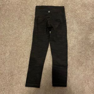 Brown striped lululemon leggings cropped